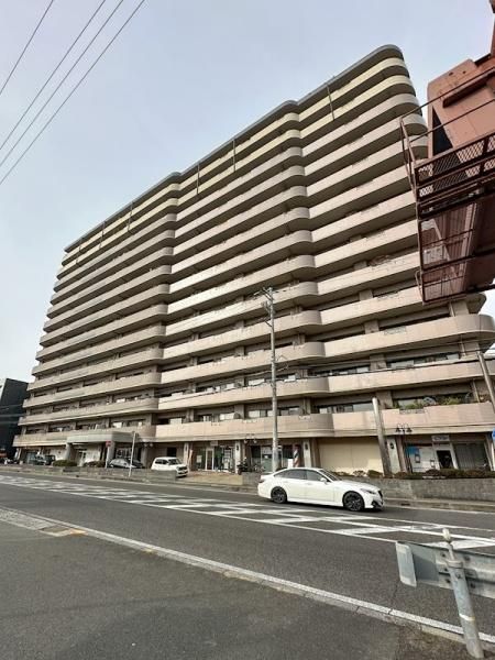 �y���]�z�@