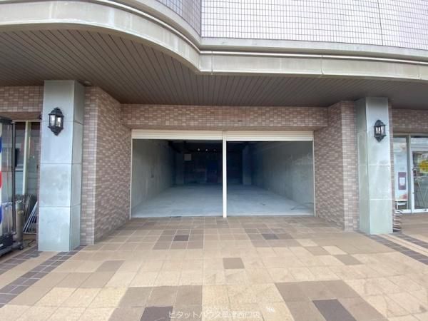 �y�����E���r���O�z�@