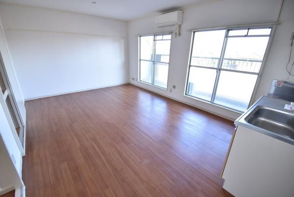 �y�����E���r���O�z�@���������ʎ���