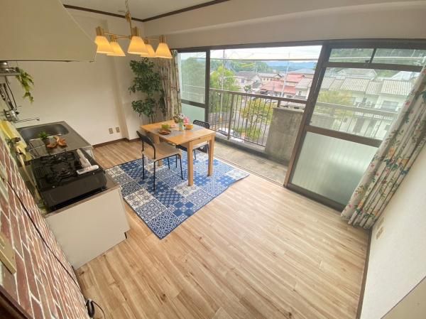 �y�����E���r���O�z�@