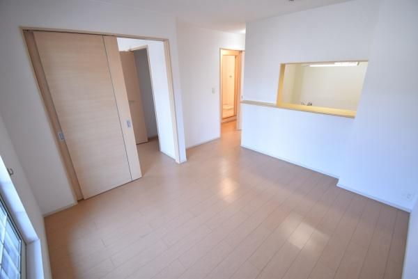 �y�����E���r���O�z�@