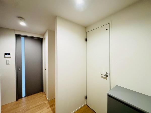 �y�����E���r���O�z�@