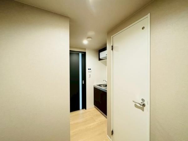 �y�����E���r���O�z�@