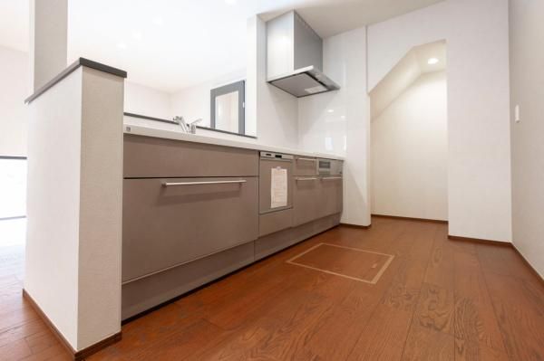 �y�L�b�`���z�@