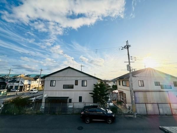 �y���]�z�@