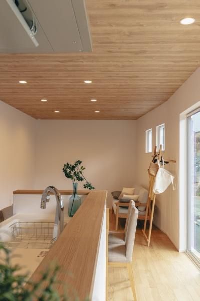 �y�����E���r���O�z�@