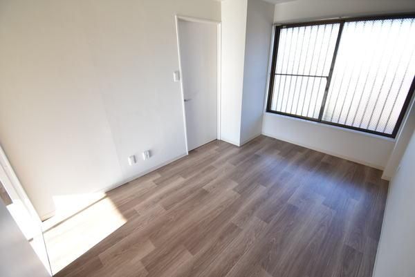 �y���̑������E�X�y�[�X�z�@