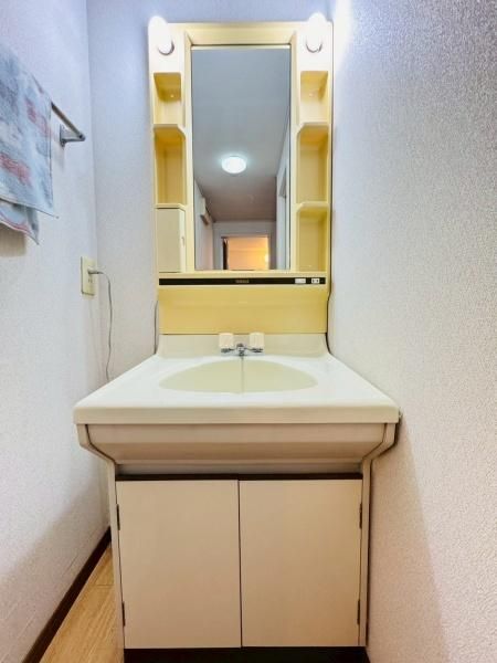 �y���ʏ��z�@