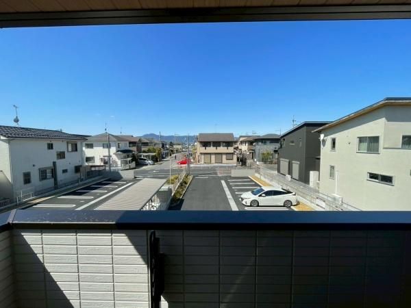 �y���]�z�@