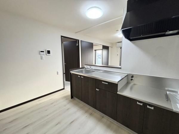 �y�L�b�`���z�@