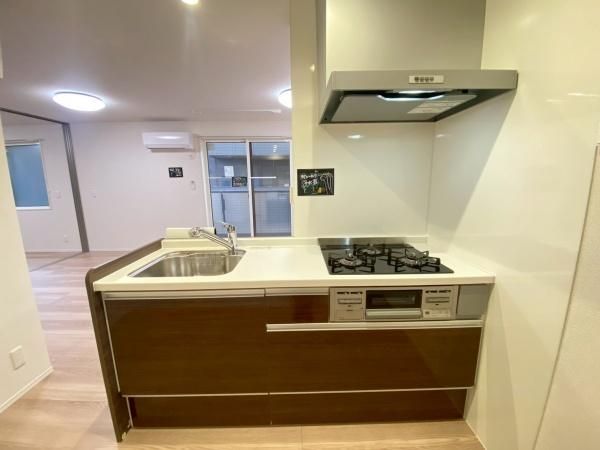 �y�L�b�`���z�@