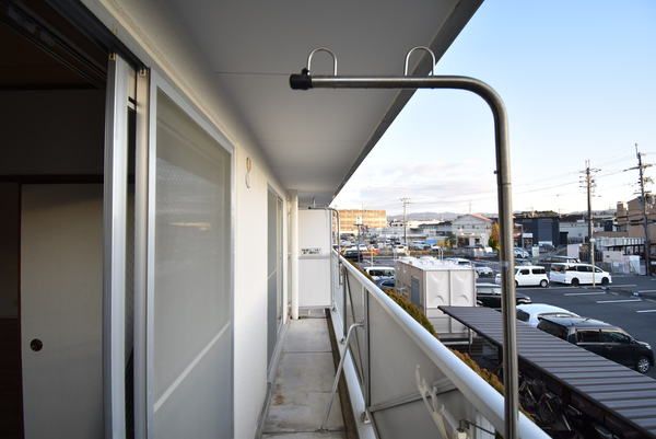 �y���]�z�@