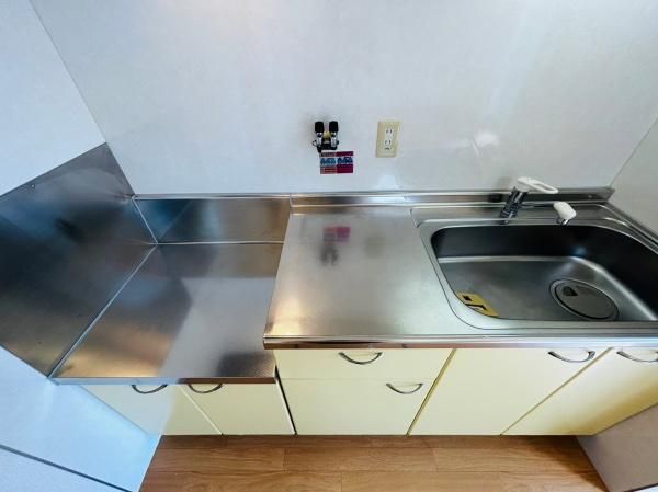 �y�L�b�`���z�@