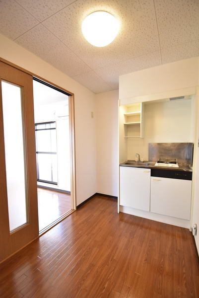 �y�L�b�`���z�@���d�l�ʐ^