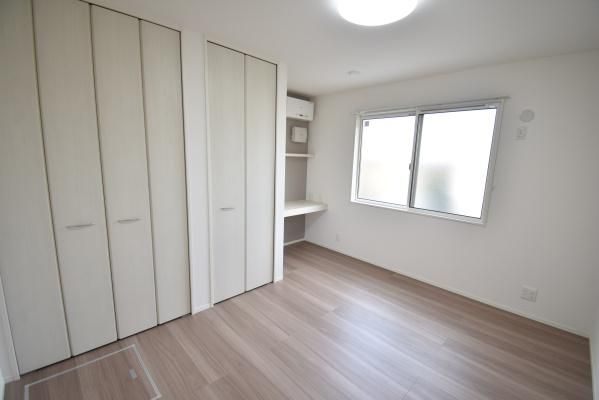 �y���̑������E�X�y�[�X�z�@�����{�H��Ўʐ^��