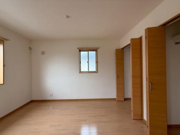 y̑z@ʐ^͓ʓ̎Qlʐ^ł