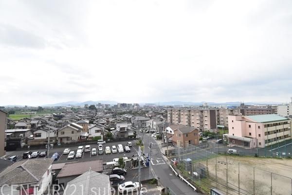 �y���]�z�@