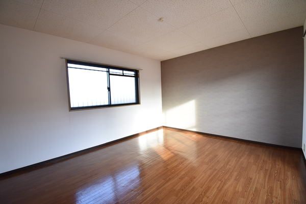 �y�����E���r���O�z�@���d�l�ʐ^