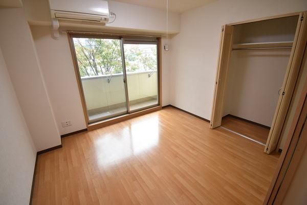 �y�Q���z�@