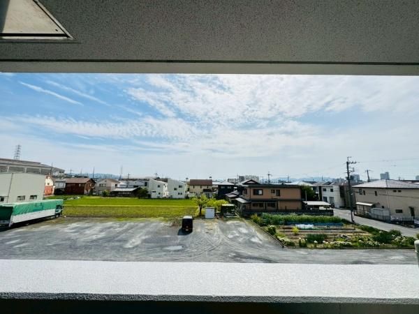 �y���]�z�@