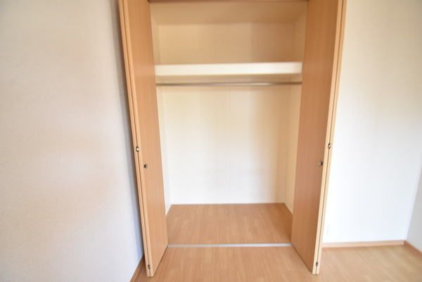 �y���[�z�@���{�H��Е���