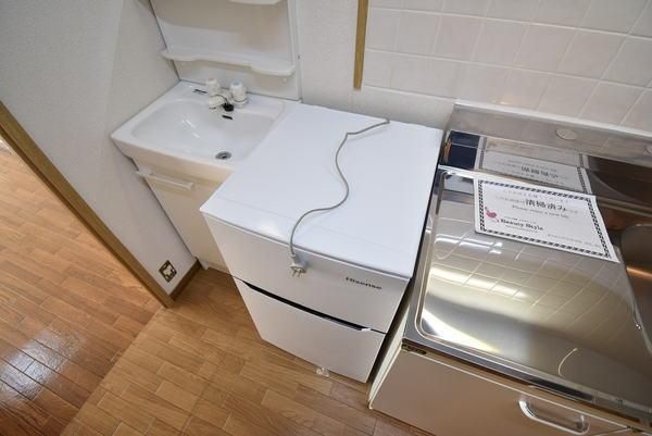 �y���̑��ݔ��z�@���d�l�ʐ^