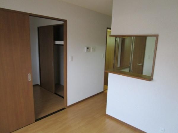 �y�����E���r���O�z�@�����{�H��Ўʐ^��