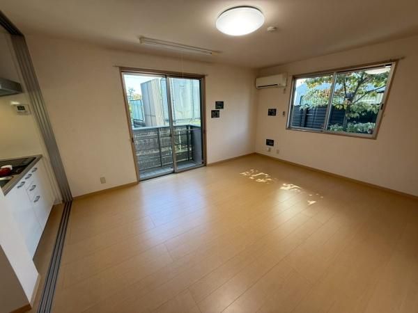 �y�����E���r���O�z�@���������ʎ���