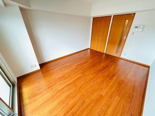 �y�����E���r���O�z�@���������ʎ���