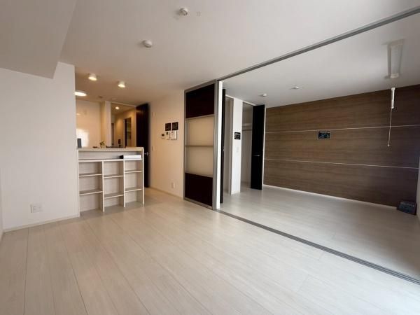 �y�����E���r���O�z�@�������ʎ�