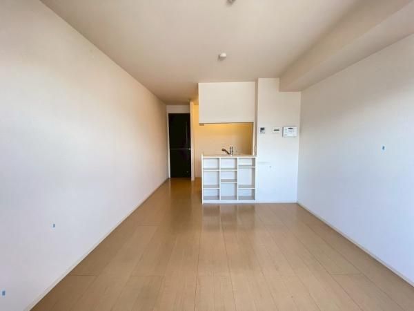 �y�����E���r���O�z�@