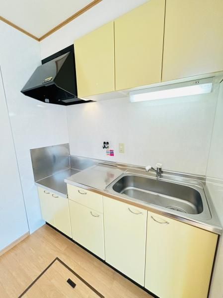 �y�L�b�`���z�@