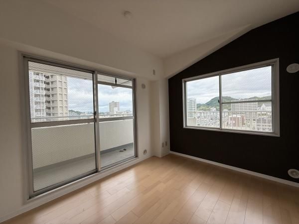 �y���̑������E�X�y�[�X�z�@