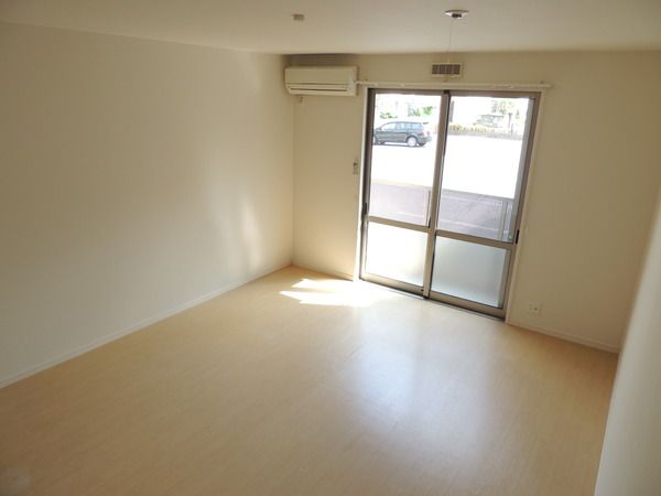 �y�����E���r���O�z�@���d�l�ʐ^