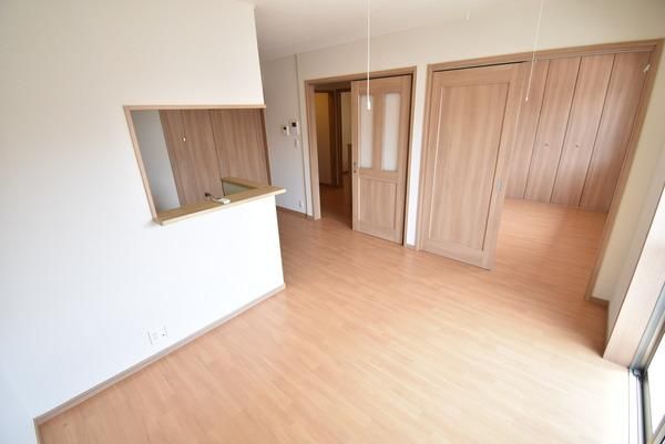�y�����E���r���O�z�@���d�l�ʐ^