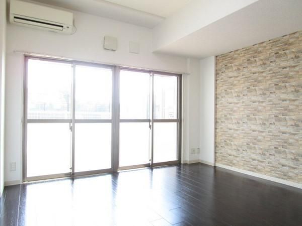 �y�����E���r���O�z�@���������ʎ���