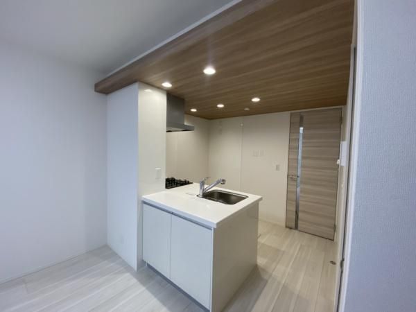 �y�L�b�`���z�@