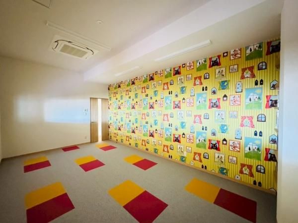 �y�����E���r���O�z�@