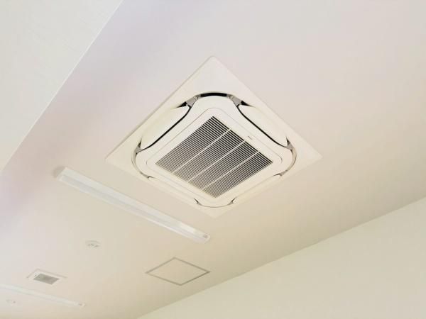 �y���̑��ݔ��z�@