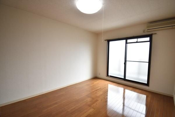 �y���̑������E�X�y�[�X�z�@���d�l�ʐ^