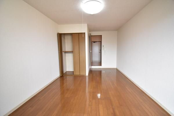 �y�����E���r���O�z�@���d�l�ʐ^