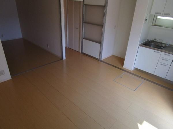 �y�����E���r���O�z�@���d�l�ʐ^