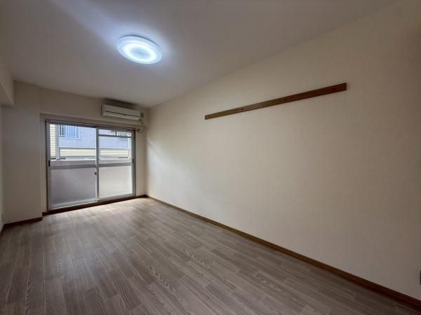 �y�Q���z�@