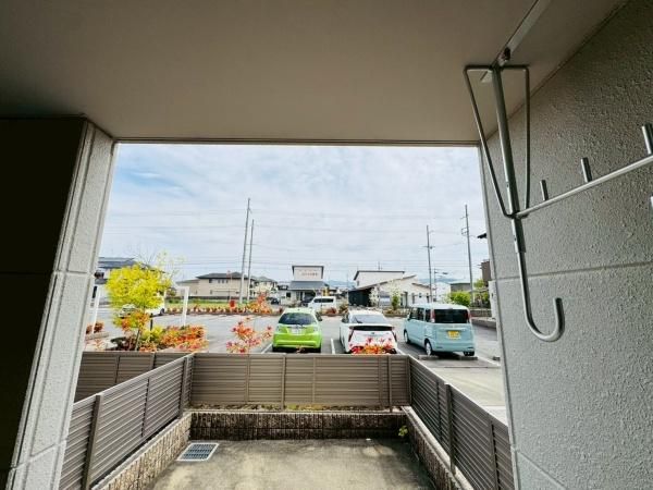 �y���]�z�@