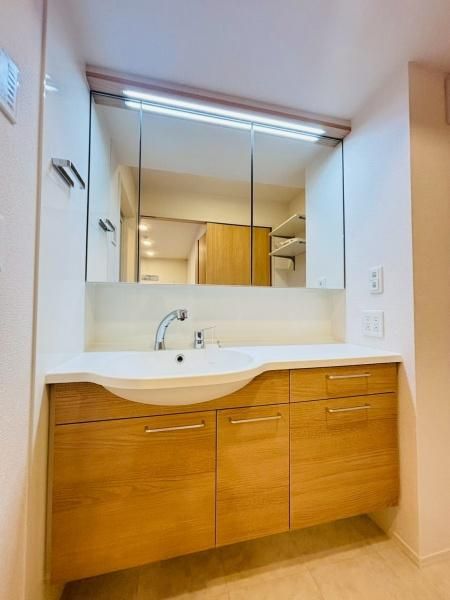 �y���ʏ��z�@