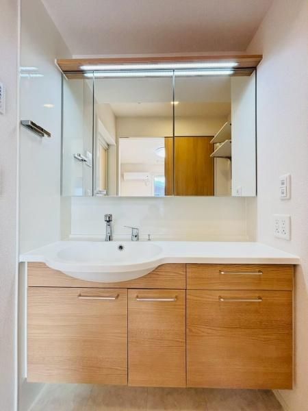 �y���ʏ��z�@