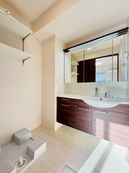 �y���ʏ��z�@