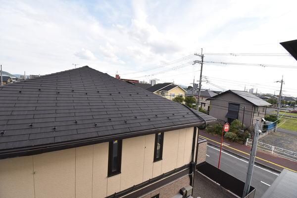 �y���]�z�@