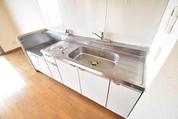 �y�L�b�`���z�@