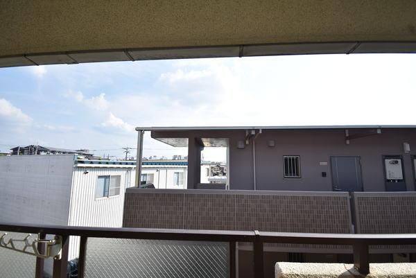 �y���]�z�@